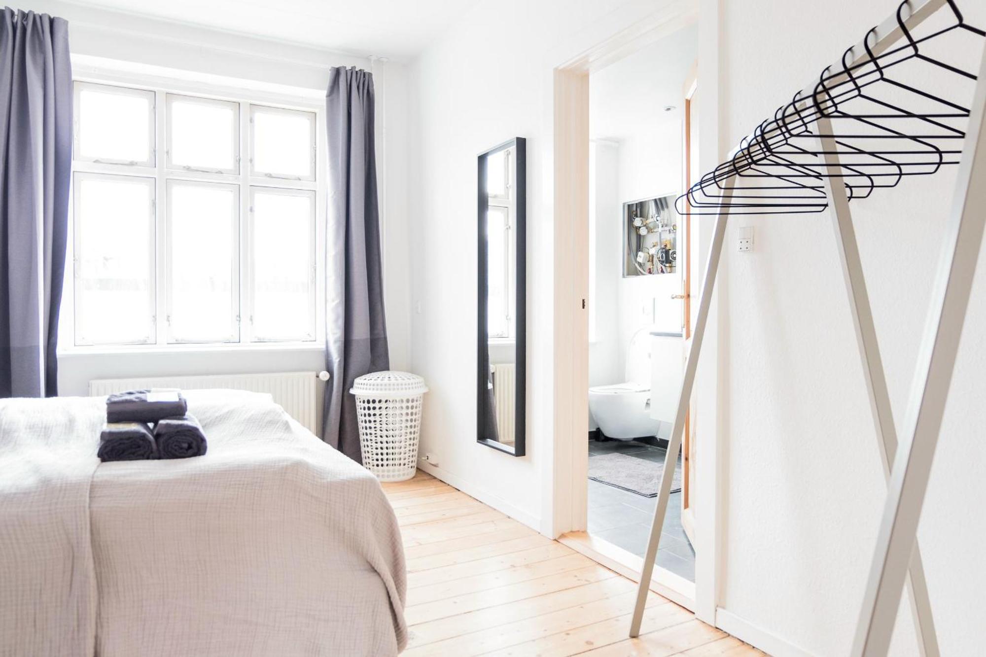 Spacious And Cool 1-bed In Ogadekvarteret Appartement Århus